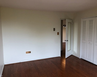 2939 Van Ness St Nw Apt 608 - Photo Thumbnail 9