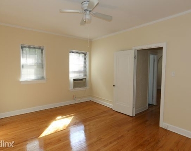 536 W. Arlington, Unit 102 - Photo Thumbnail 9