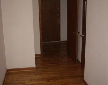 630 West Arlington Pl. - Photo Thumbnail 2