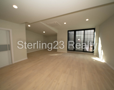 25-32 22nd Street - Photo Thumbnail 2