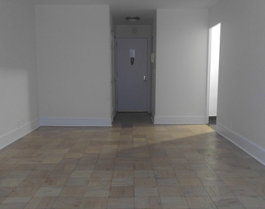 236 East 36th Street - Photo Thumbnail 3