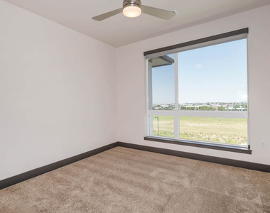 11700 E 26th Ave - Photo Thumbnail 19