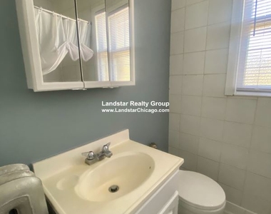 2621 W Gunnison St - Photo Thumbnail 8