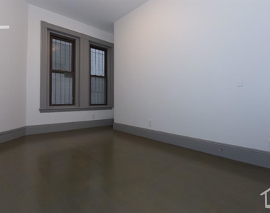 11 Belvidere St Apt 4 - Photo Thumbnail 3