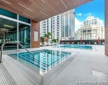 1080 Brickell Ave Unit 4400 - Photo Thumbnail 6