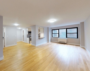 301 East 37th Street - Photo Thumbnail 3