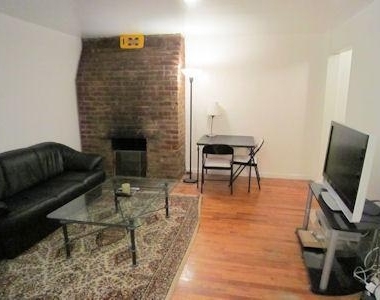 27 West 15th Street - Photo Thumbnail 1