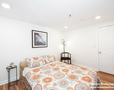 42 Hemenway St. - Photo Thumbnail 7