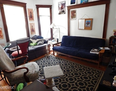 223 Holland Street - Photo Thumbnail 3