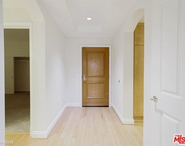 11847 Gorham Ave Apt 210 - Photo Thumbnail 0