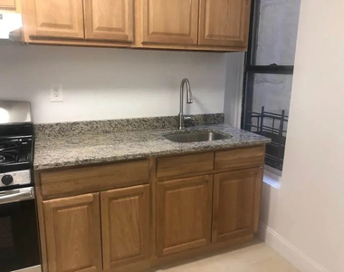 428 East 116th Street - Photo Thumbnail 7