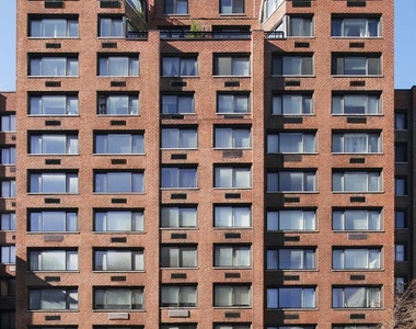 340 East 51st Street - Photo Thumbnail 5