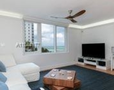 2301 Collins Ave - Photo Thumbnail 2