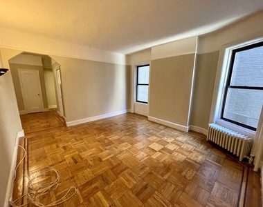 485 Central Park West - Photo Thumbnail 1