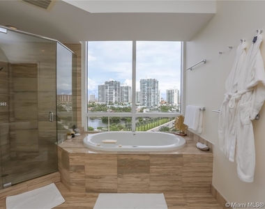 16001 Collins Ave - Photo Thumbnail 15