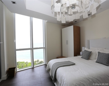 16001 Collins Ave - Photo Thumbnail 8