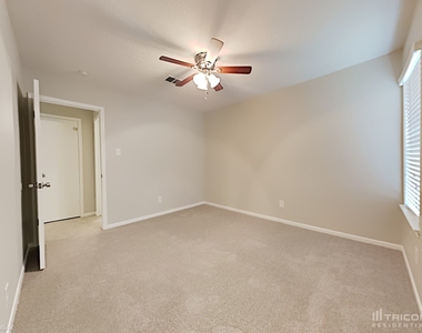 2943 Crest Park Drive - Photo Thumbnail 15