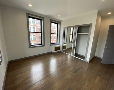 566 West 162nd Street - Photo Thumbnail 6