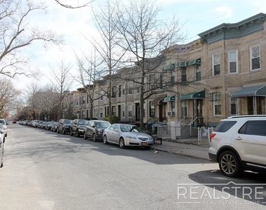 249 Midwood Street - Photo Thumbnail 11