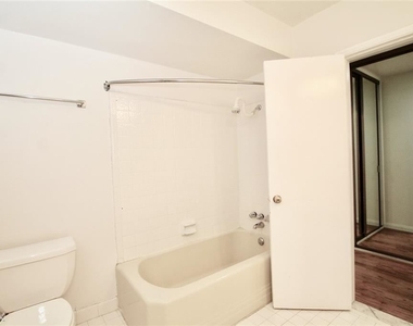 11769 W Sunset Blvd - Photo Thumbnail 7