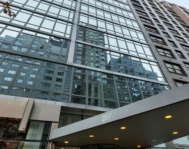 207 East 57th Street - Photo Thumbnail 14