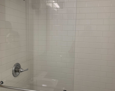 420 East 79th Street - Photo Thumbnail 3