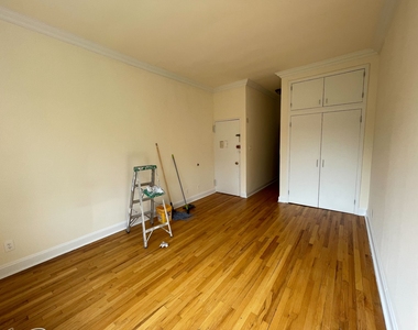523 East 85th Street - Photo Thumbnail 1