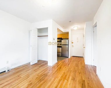 539 East 6th Street - Photo Thumbnail 1
