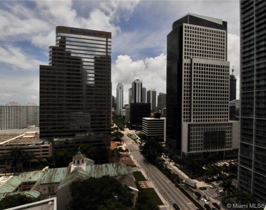 485 Brickell Ave - Photo Thumbnail 22