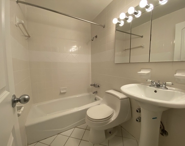 E 51st St - NO FEE - Luxury Building - Photo Thumbnail 1