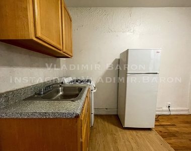 988 Bergen Street - Photo Thumbnail 2