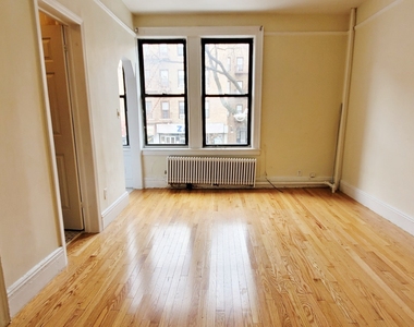 25-25 Steinway Street - Photo Thumbnail 0