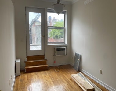 106 West 76th Street - Photo Thumbnail 6