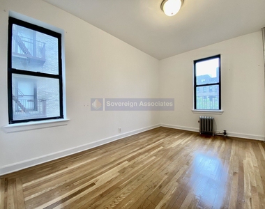 590 Fort Washington Avenue - Photo Thumbnail 4