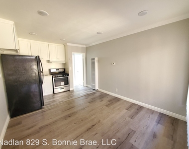 829 S. Bonnie Brae - Photo Thumbnail 11