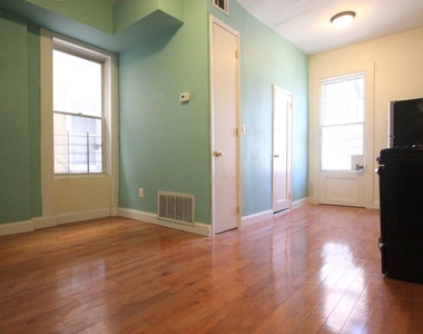 419 Franklin Avenue, Brooklyn, NY 11238 - Photo Thumbnail 1