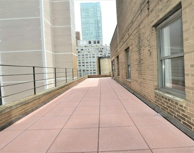 East 56th Street - Photo Thumbnail 8