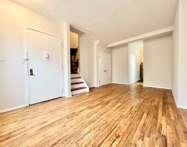 148 Parkside Avenue - Photo Thumbnail 1