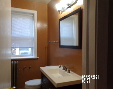 8225 South Ingleside Avenue - Photo Thumbnail 7