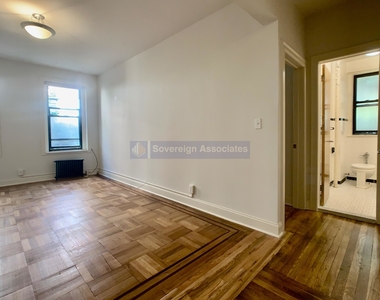 615 Fort Washington Avenue - Photo Thumbnail 2