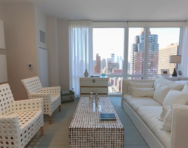 160 West 62nd Street - Photo Thumbnail 6