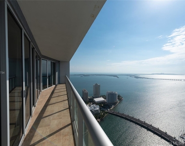 495 Brickell Ave - Photo Thumbnail 15