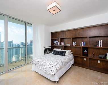 495 Brickell Ave - Photo Thumbnail 26