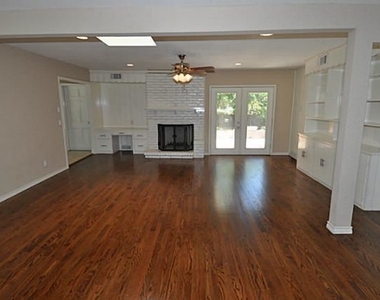 9930 Harwell Drive - Photo Thumbnail 17