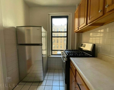 25-21 31st Ave. - Photo Thumbnail 4