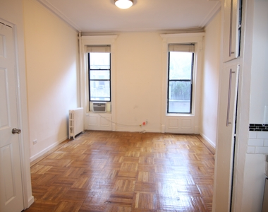 116 West 69th Street - Photo Thumbnail 4