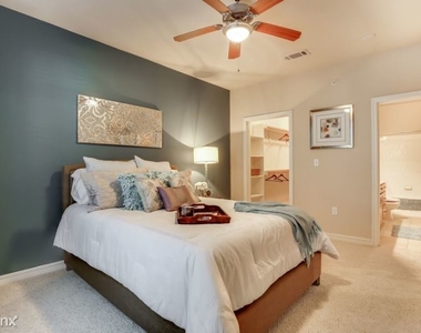 3880 Hulen St 27015 - Photo Thumbnail 3