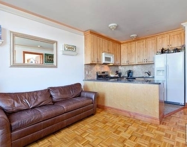 99 Kingsland Avenue - Photo Thumbnail 2