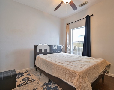 1606 Ruthven St Apt A - Photo Thumbnail 5