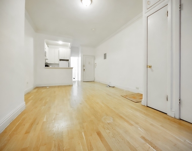 417 West 56th Street - Photo Thumbnail 4